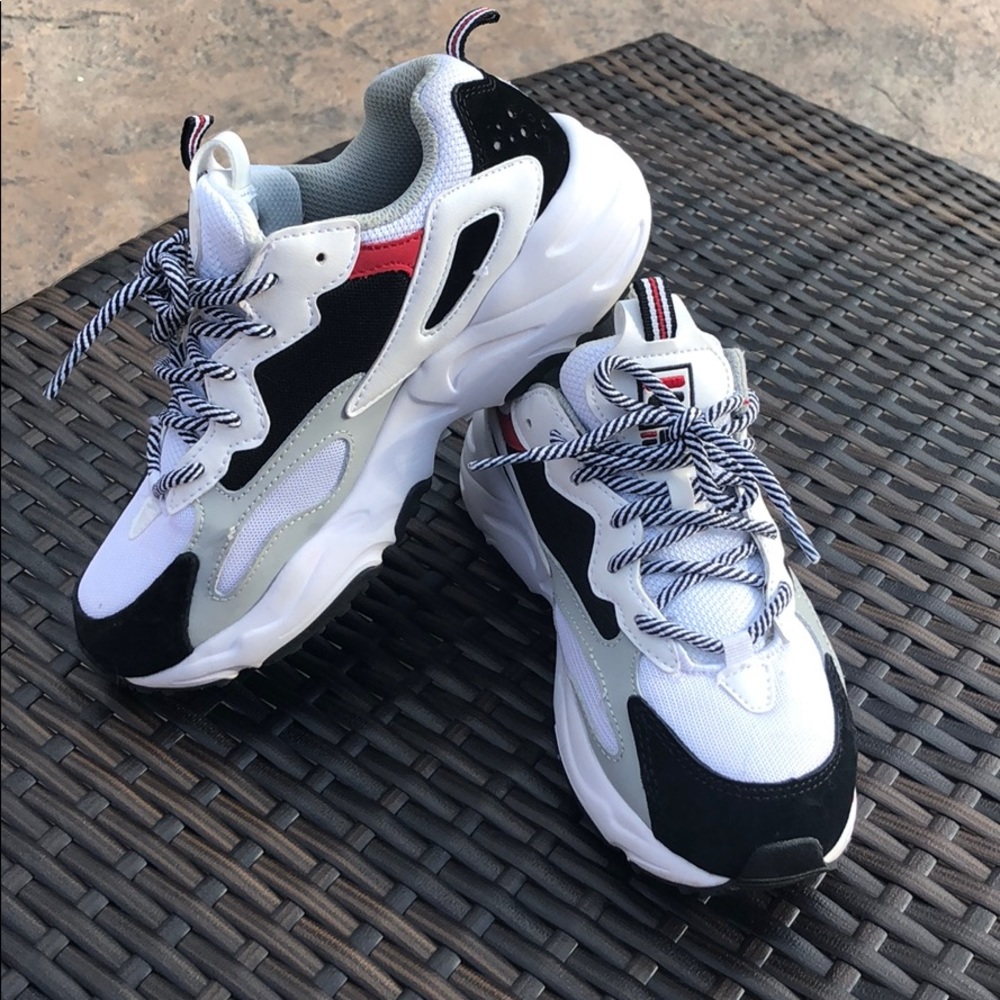 Women’s Fila Ray Tracer Sneakers